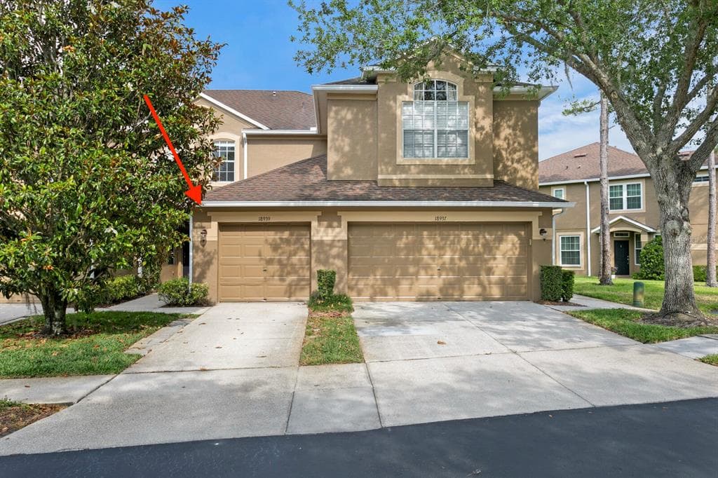 18939 DUQUESNE DRIVE TAMPA, FL 33647