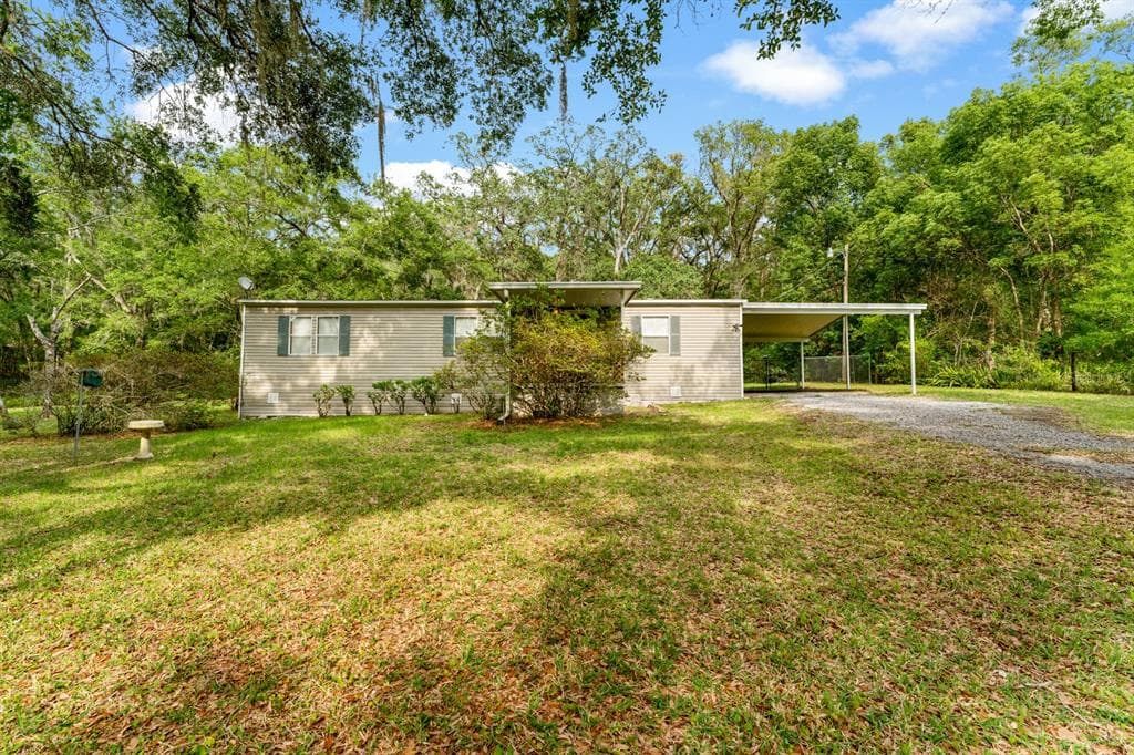 8270 OAKGREN ROAD BROOKSVILLE, FL 34601