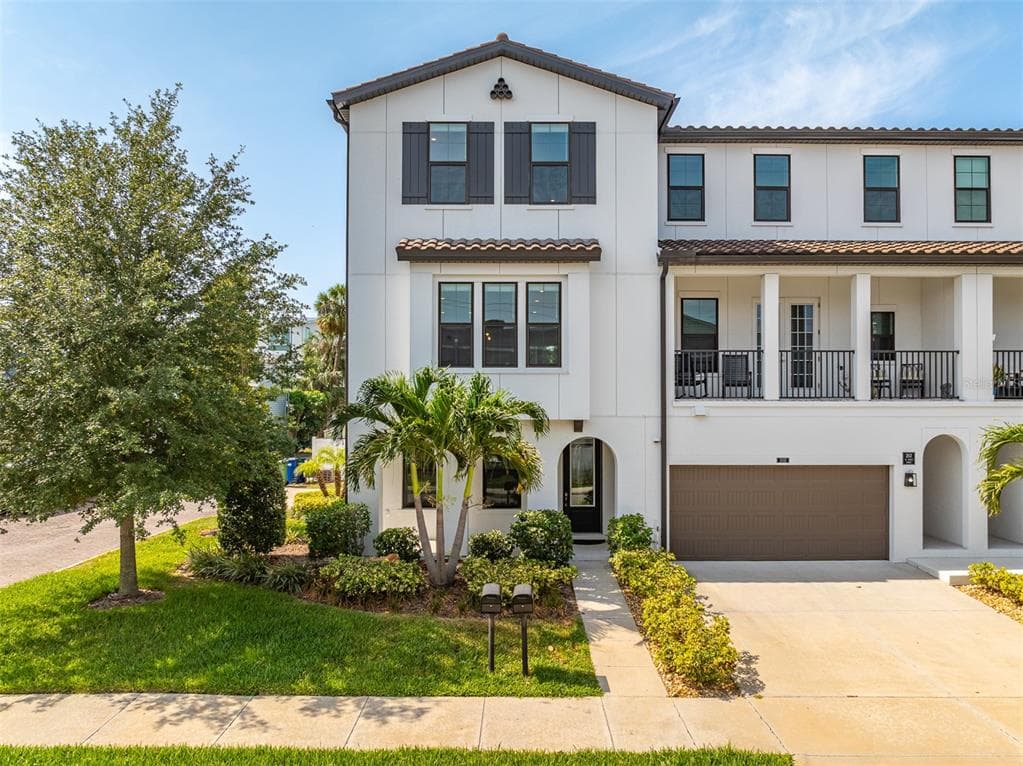 2110 W AZEELE STREET TAMPA, FL 33606