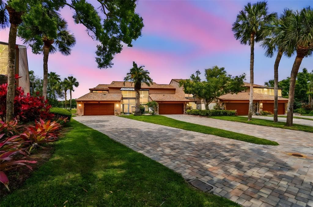 2421 LAKE POINT LANE CLEARWATER, FL 33762