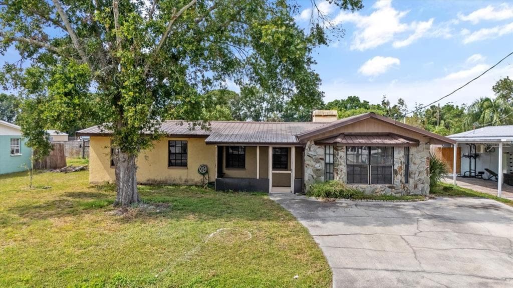 9221 W ROBSON STREET TAMPA, FL 33615