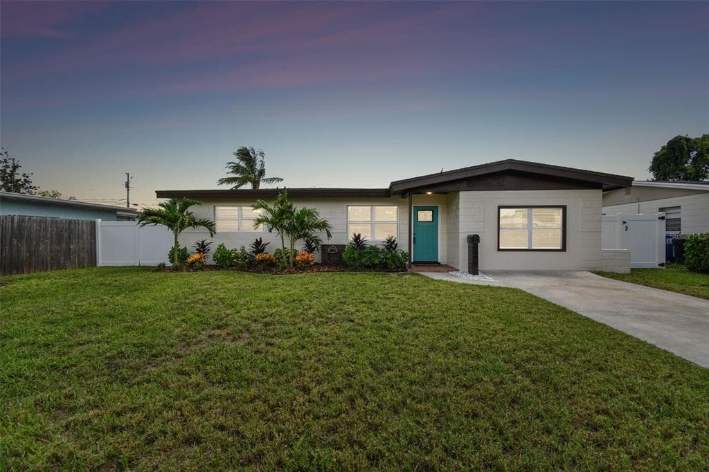6408 34TH AVENUE N ST PETERSBURG, FL 33710