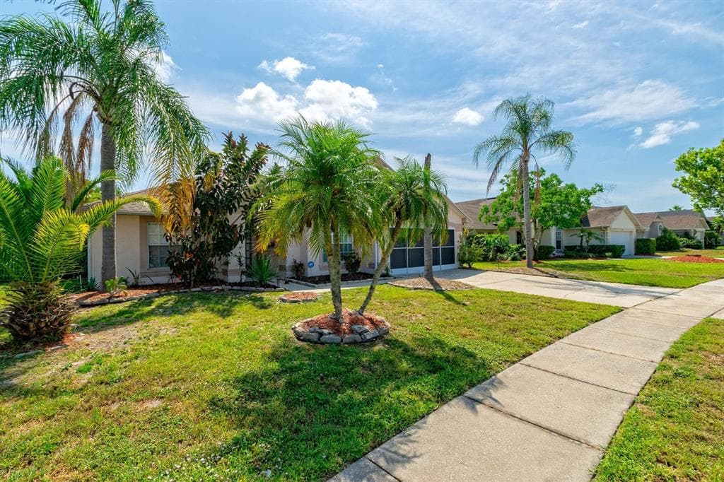 131 COUNTRY CREEK LANE KISSIMMEE, FL 34746
