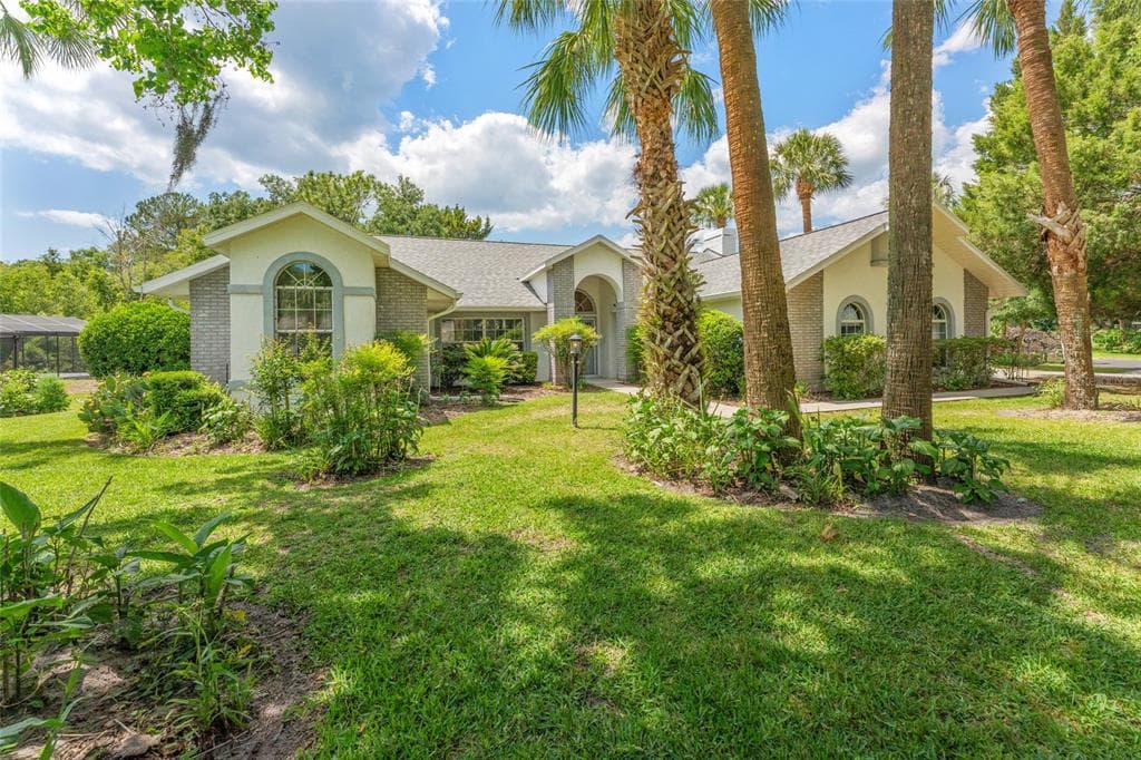 2 REDBAY COURT W HOMOSASSA, FL 34446