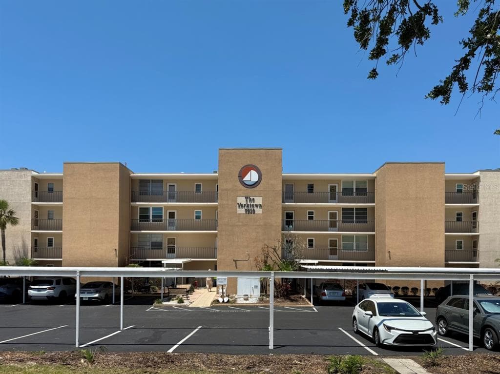7910 SUN ISLAND DRIVE S UNIT 404 SOUTH PASADENA, FL 33707