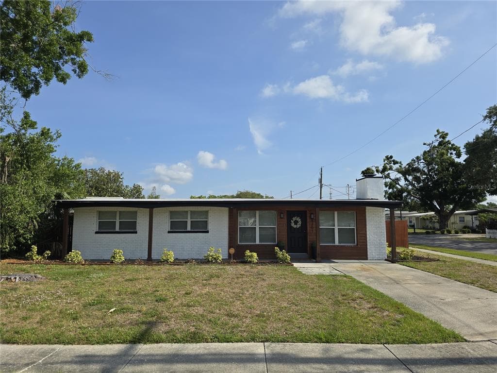 4301 W WISCONSIN AVENUE TAMPA, FL 33616