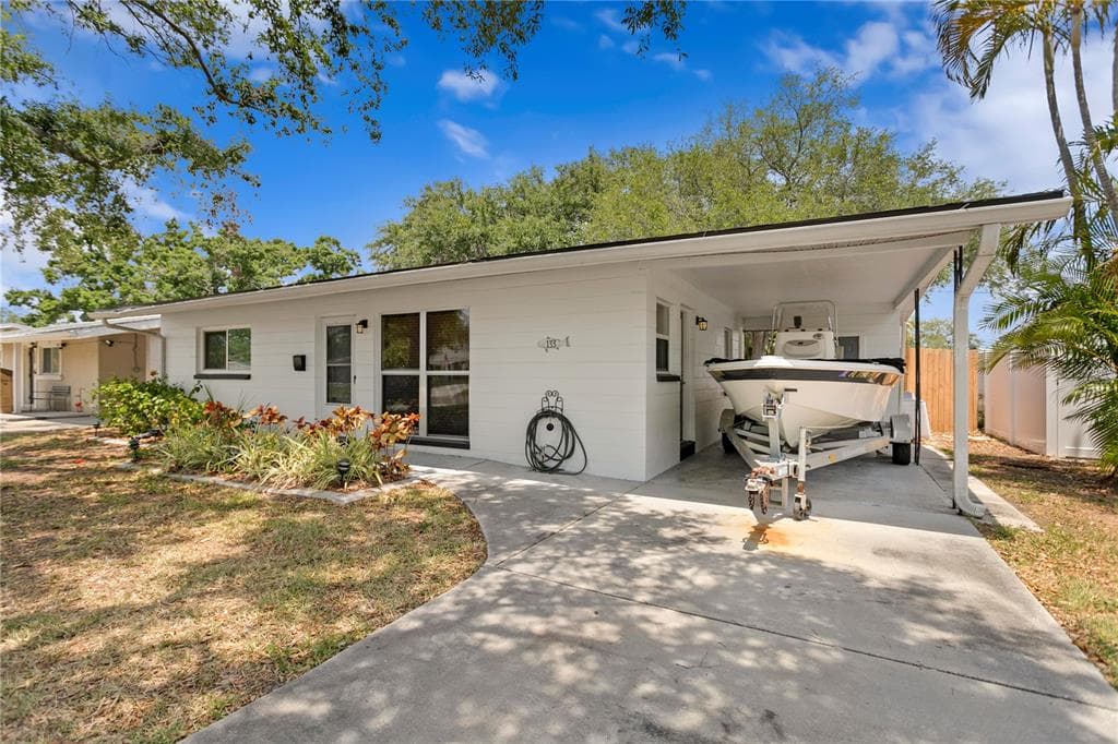 133 43RD AVENUE NE ST PETERSBURG, FL 33703