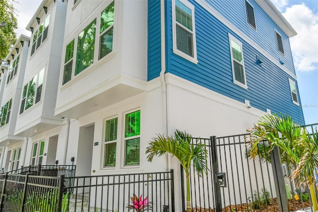6605 N NEBRASKA AVENUE UNIT 25 TAMPA, FL 33604