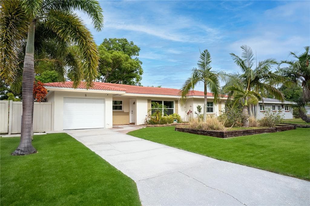 5 N MERCURY AVENUE