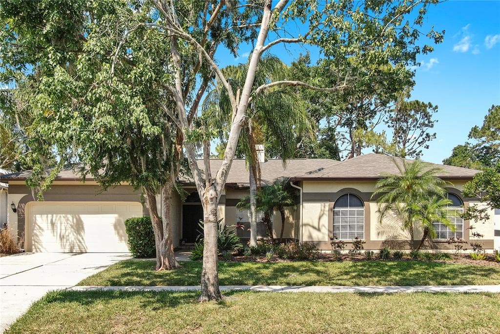 9535 NORCHESTER CIRCLE TAMPA, FL 33647