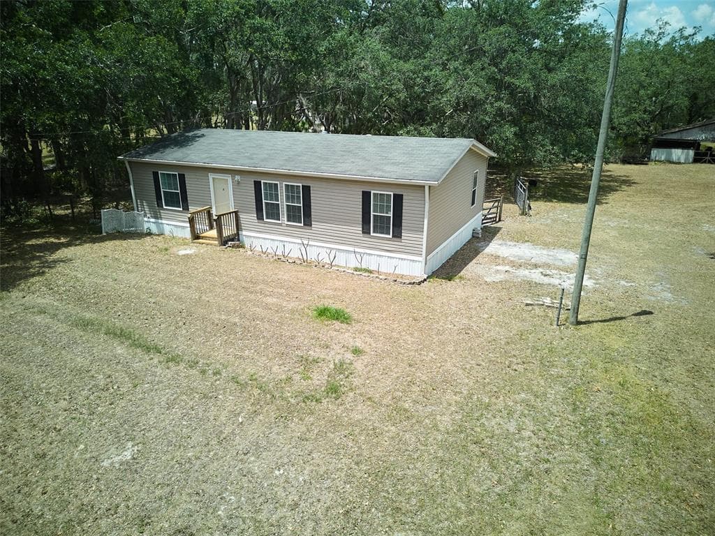 720 WENDEL AVENUE LITHIA, FL 33547
