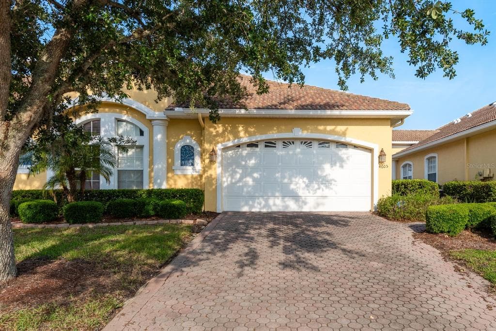 4605 CASSWELL DRIVE NEW PORT RICHEY, FL 34652