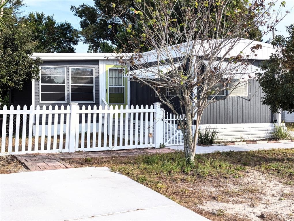 6634 AVOCADO DRIVE NEW PORT RICHEY, FL 34653