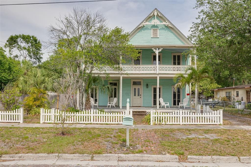 6904 S FITZGERALD STREET TAMPA, FL 33616