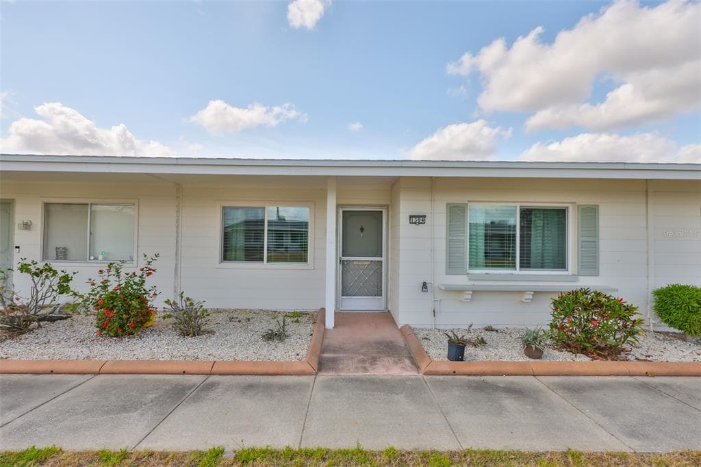 1304 BURBANK COURT SUN CITY CENTER, FL 33573