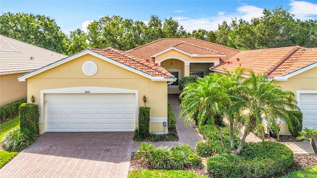 16142 AMETHYST KEY DRIVE WIMAUMA, FL 33598