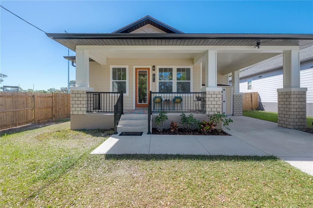 1813 HILLSIDE DRIVE TAMPA, FL 33610
