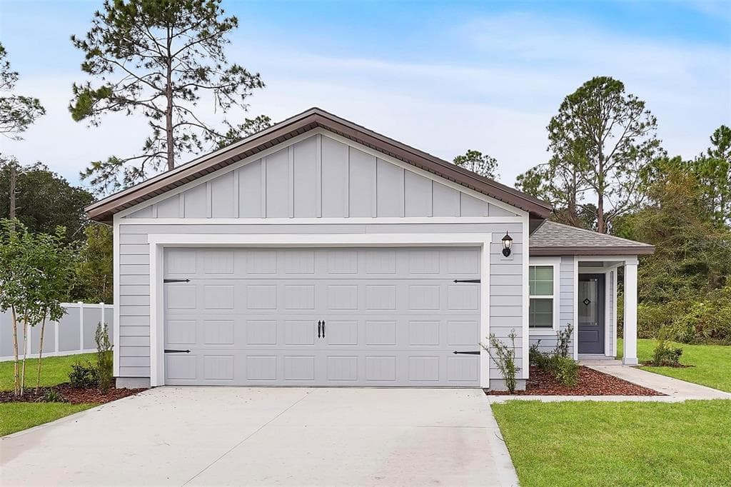 10 RANDOU PLACE PALM COAST, FL 32164