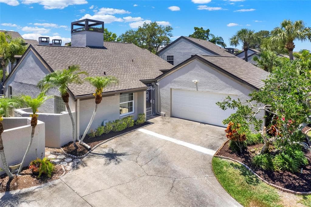 4694 HURON ROAD ST PETERSBURG, FL 33708