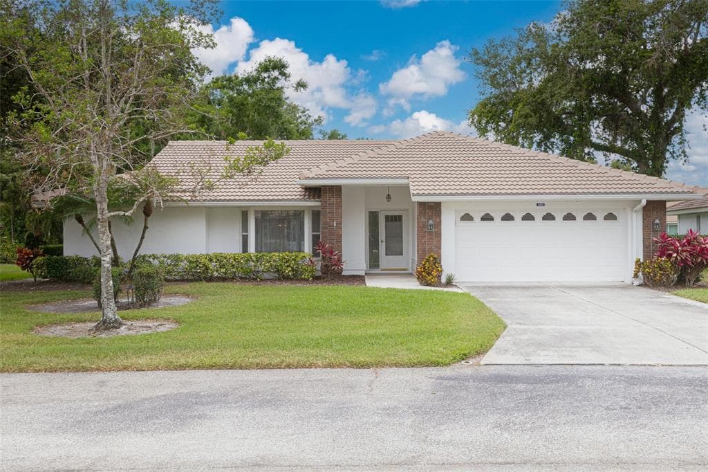 5812 GARDEN LAKES MAJESTIC BRADENTON, FL 34203