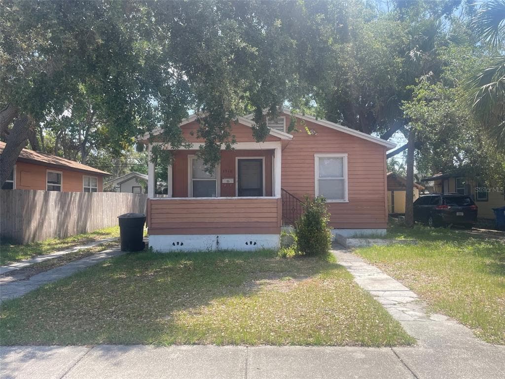 1910 28TH STREET S ST PETERSBURG, FL 33712