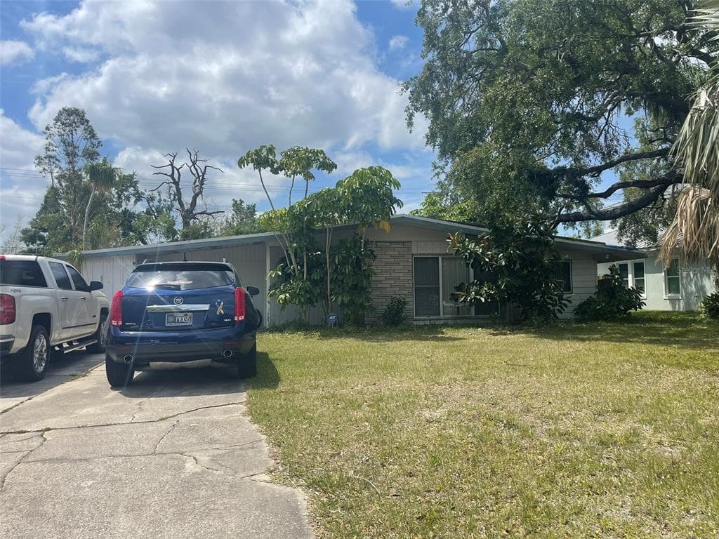 2494 S MILMAR DRIVE SARASOTA, FL 34237