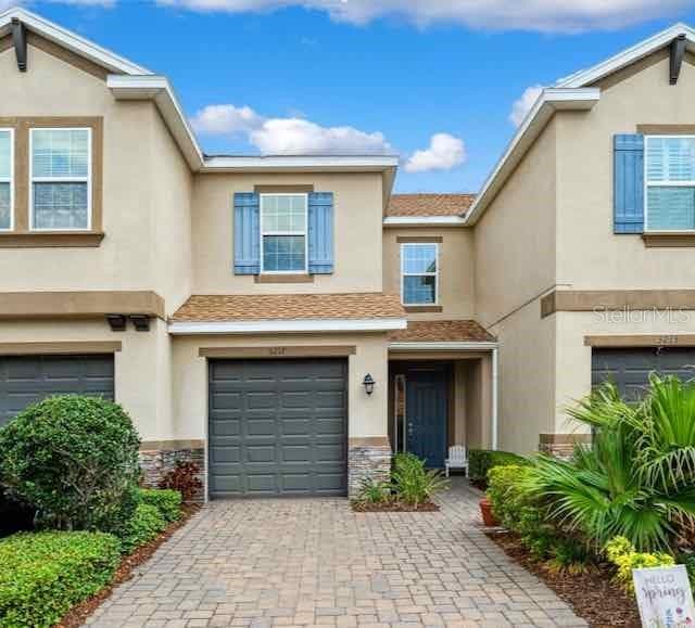 3217 PAINTED BLOSSOM COURT LUTZ, FL 33558
