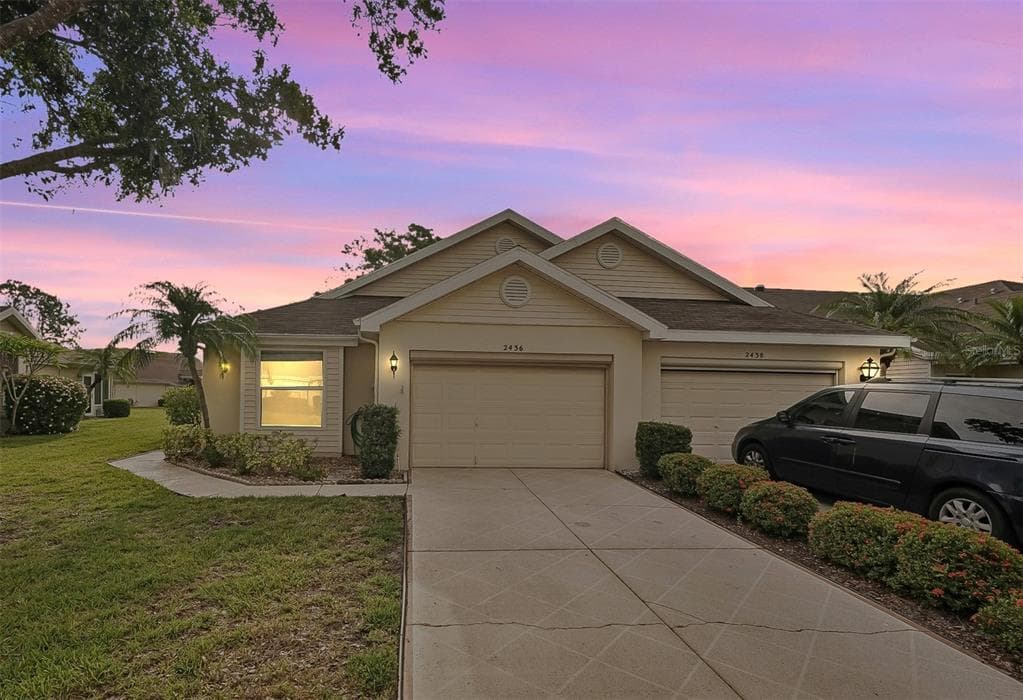 2436 NANTUCKET HARBOR LOOP UNIT 104 SUN CITY CENTER, FL 33573