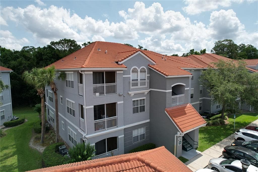 18001 RICHMOND PLACE DRIVE UNIT 330 TAMPA, FL 33647