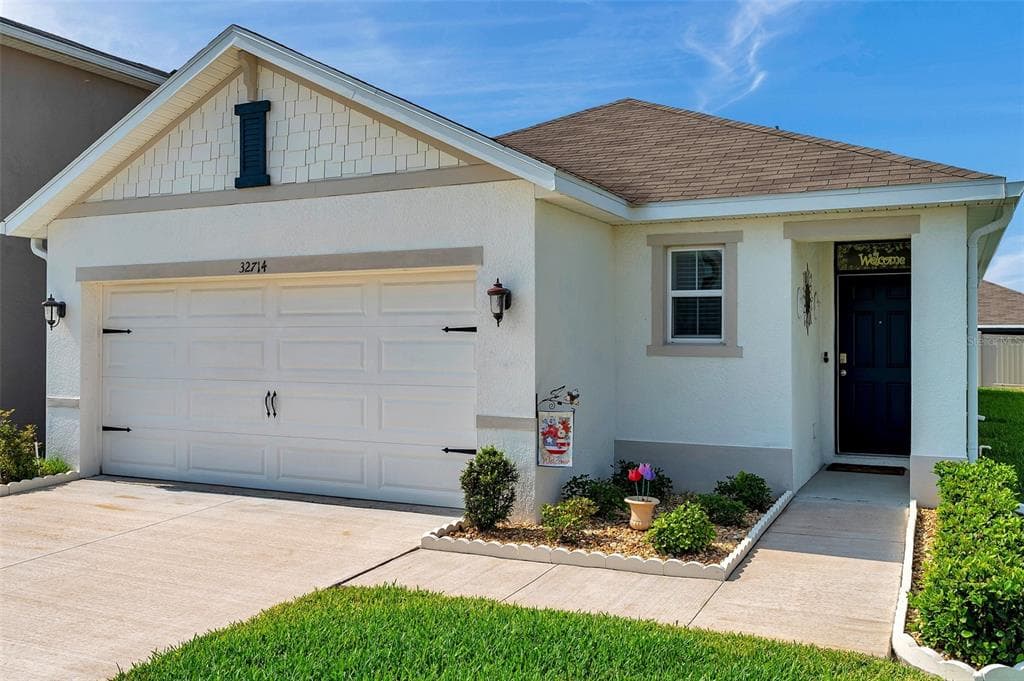 32714 BROOKS HAWK LANE WESLEY CHAPEL, FL 33543