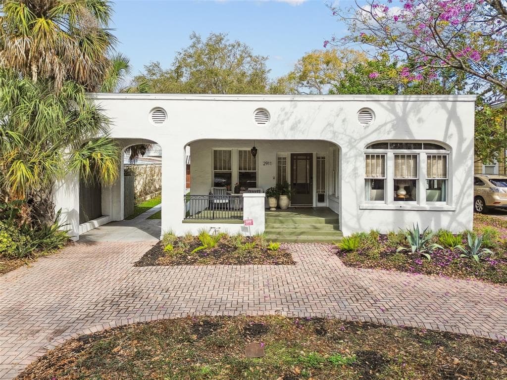 2911 W ESTRELLA STREET TAMPA, FL 33629