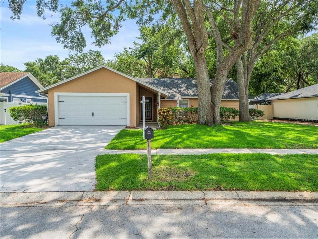 16015 GLEN HAVEN DRIVE TAMPA, FL 33618