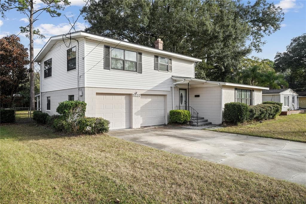 5137 S PINES DRIVE JACKSONVILLE, FL 32207