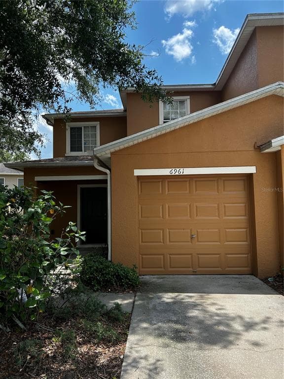 6961 HAWTHORNE TRACE LANE RIVERVIEW, FL 33578