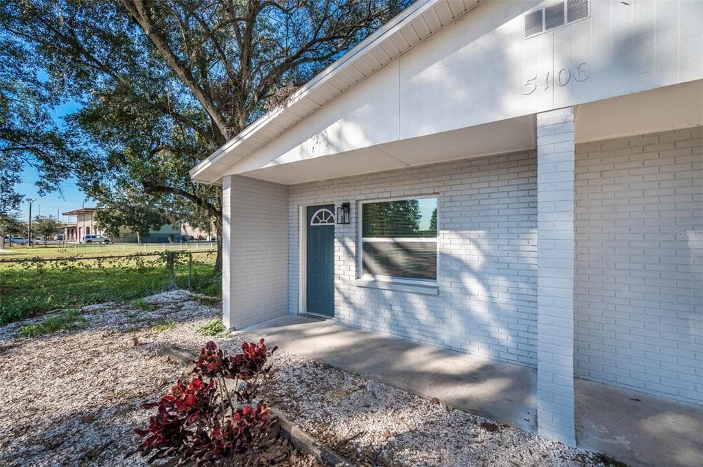5106 E COLUMBUS DRIVE UNIT A TAMPA, FL 33619