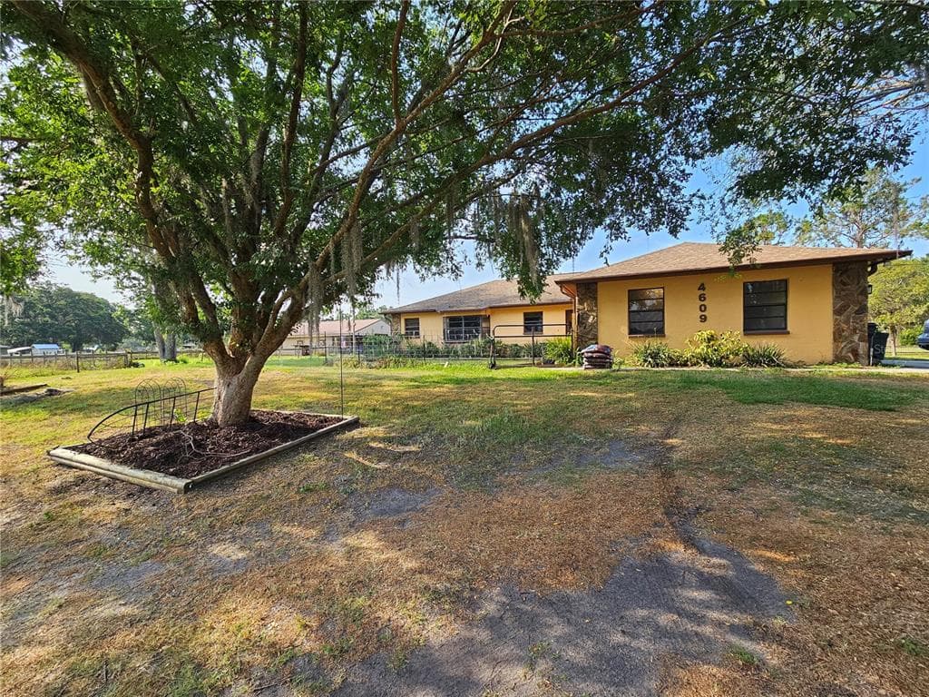 4609 MILEY ROAD PLANT CITY, FL 33565