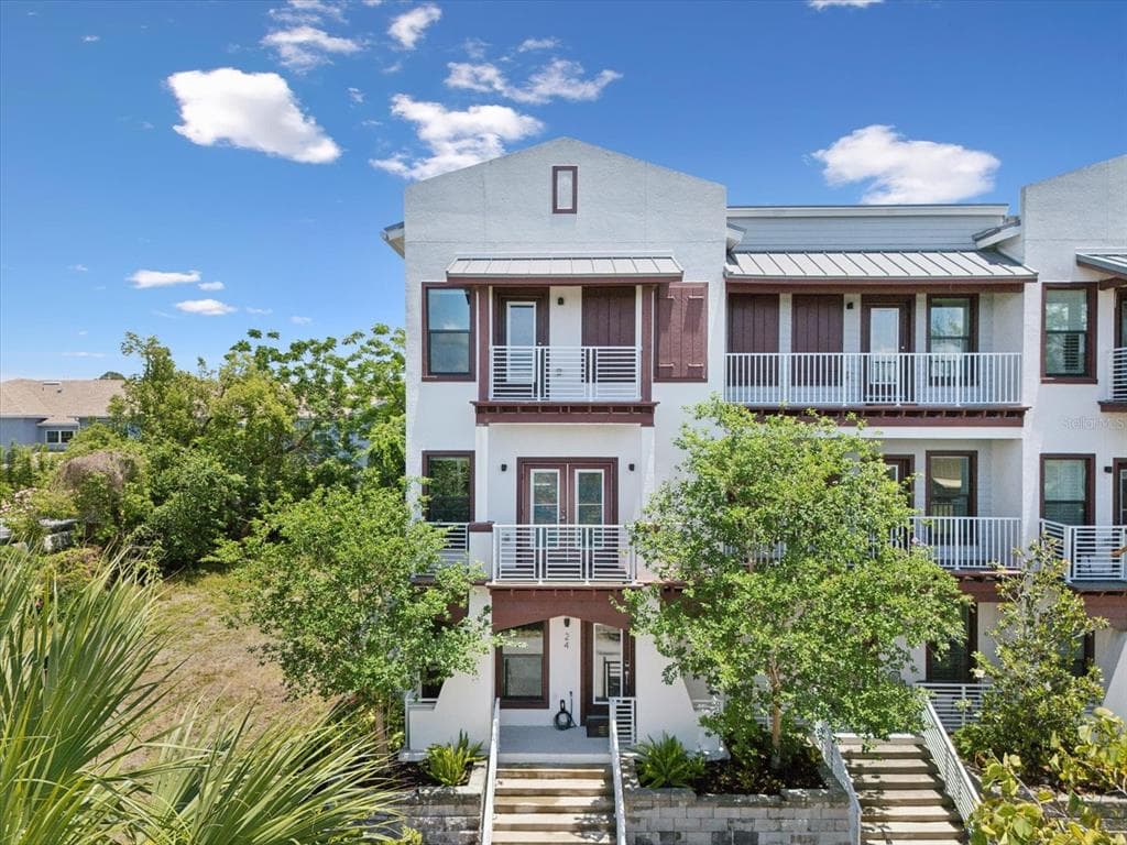 946 HIGHLAND AVENUE UNIT 24 DUNEDIN, FL 34698