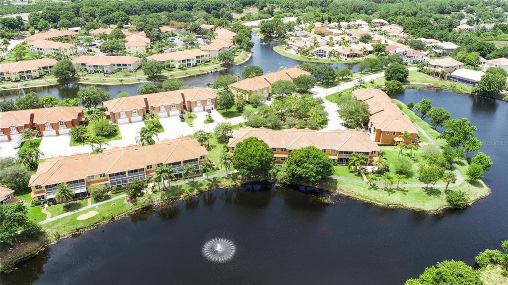 6806 SOMBRAS WAY LAND O LAKES, FL 34637