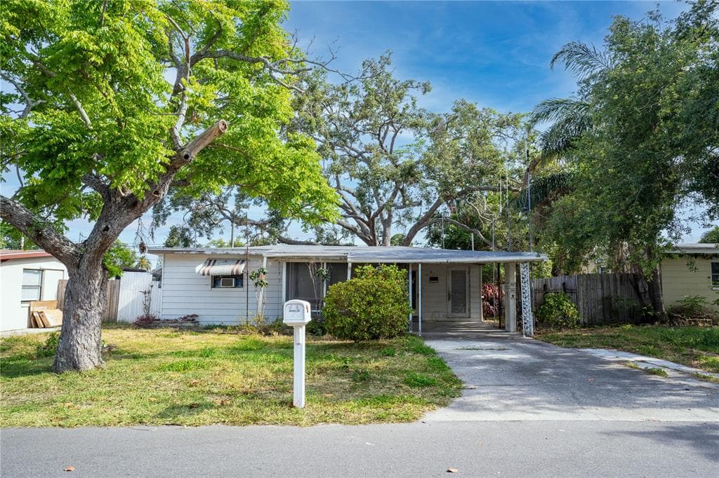 10570 114TH TERRACE LARGO, FL 33773