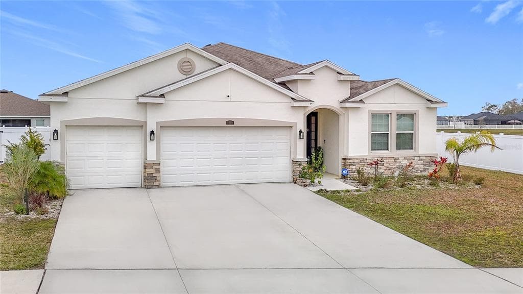 7395 STEER BLADE DRIVE ZEPHYRHILLS, FL 33541