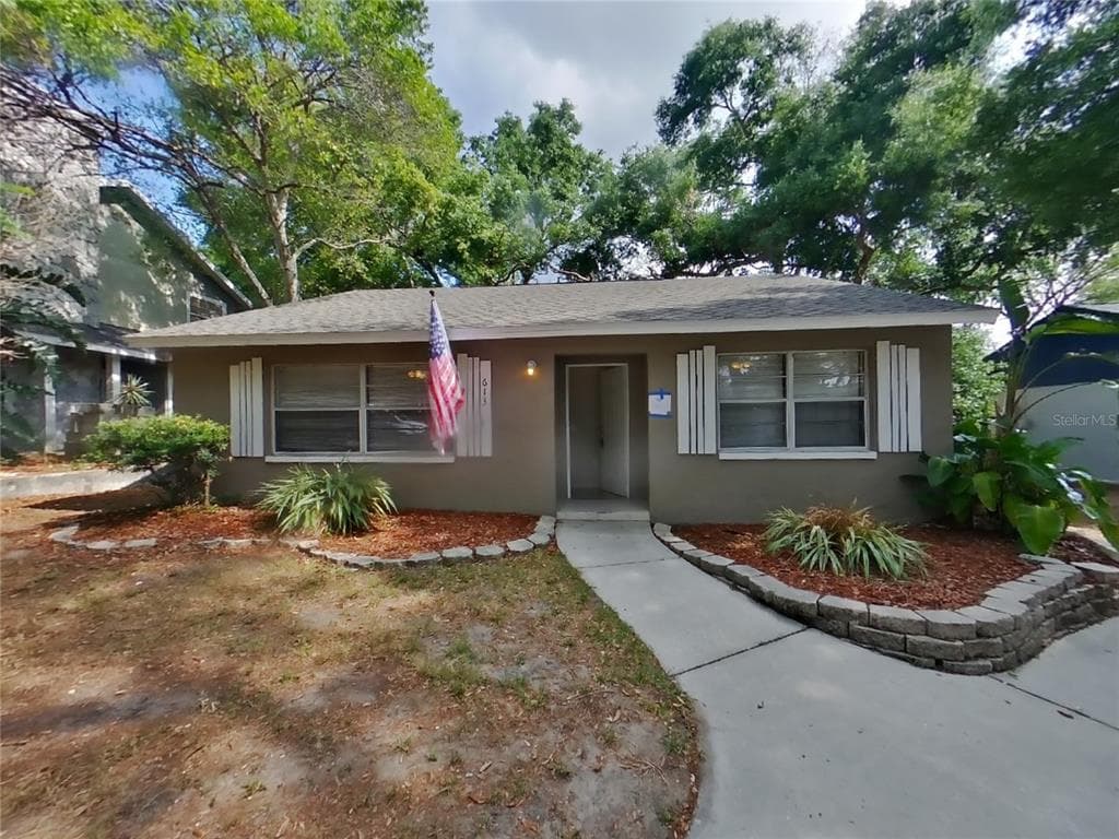 613 BOSTON STREET TARPON SPRINGS, FL 34689