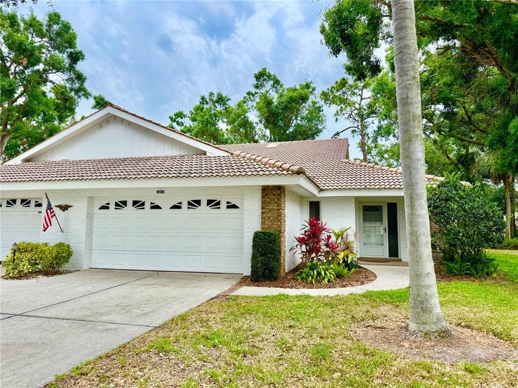 5810 GARDEN LAKES PALM BRADENTON, FL 34203