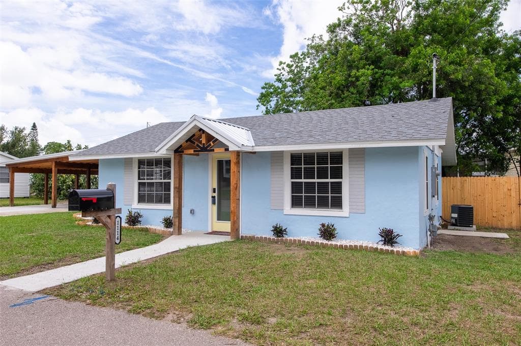 1114 MICHIGAN DRIVE N DUNEDIN, FL 34698