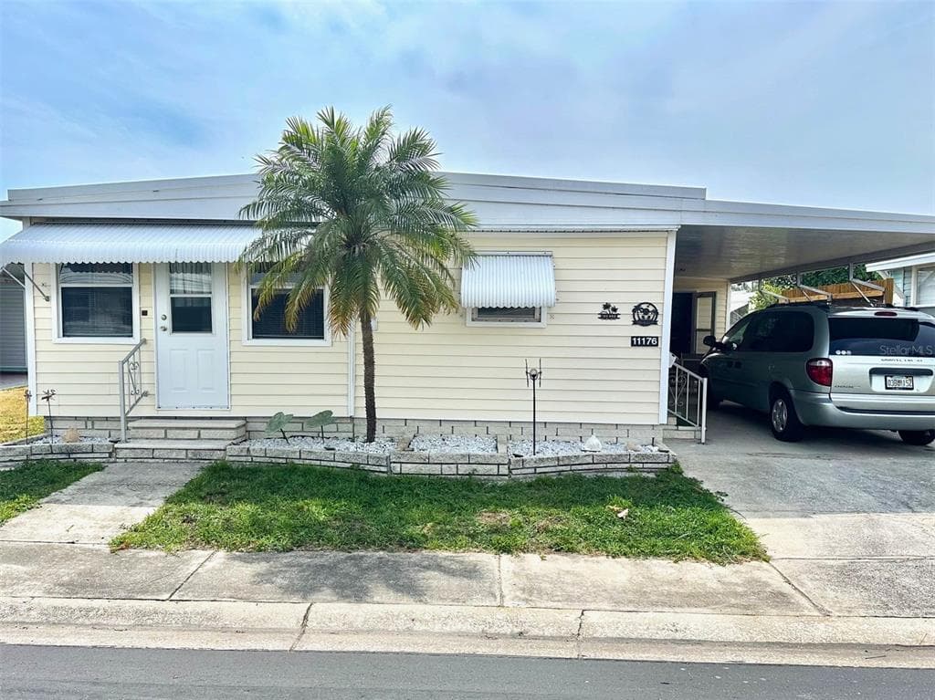 11176 100TH STREET UNIT 48 LARGO, FL 33773