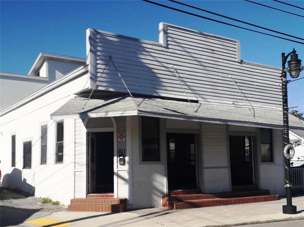 501 ATHENS STREET TARPON SPRINGS, FL 34689