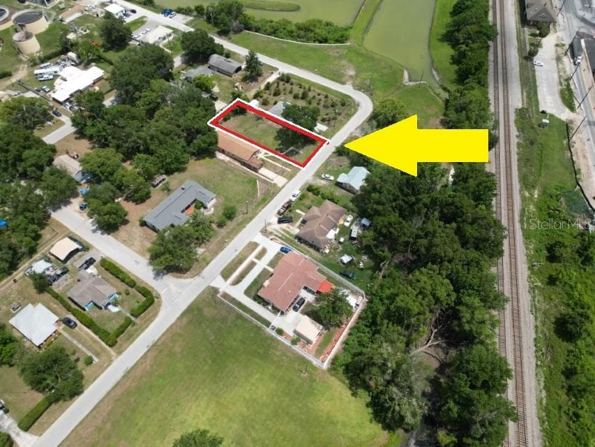 14306 1ST STREET DADE CITY, FL 33525