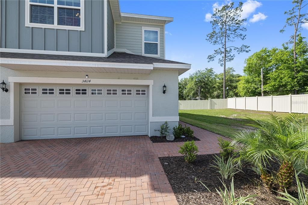34114 ROGALLO LANE WESLEY CHAPEL, FL 33545