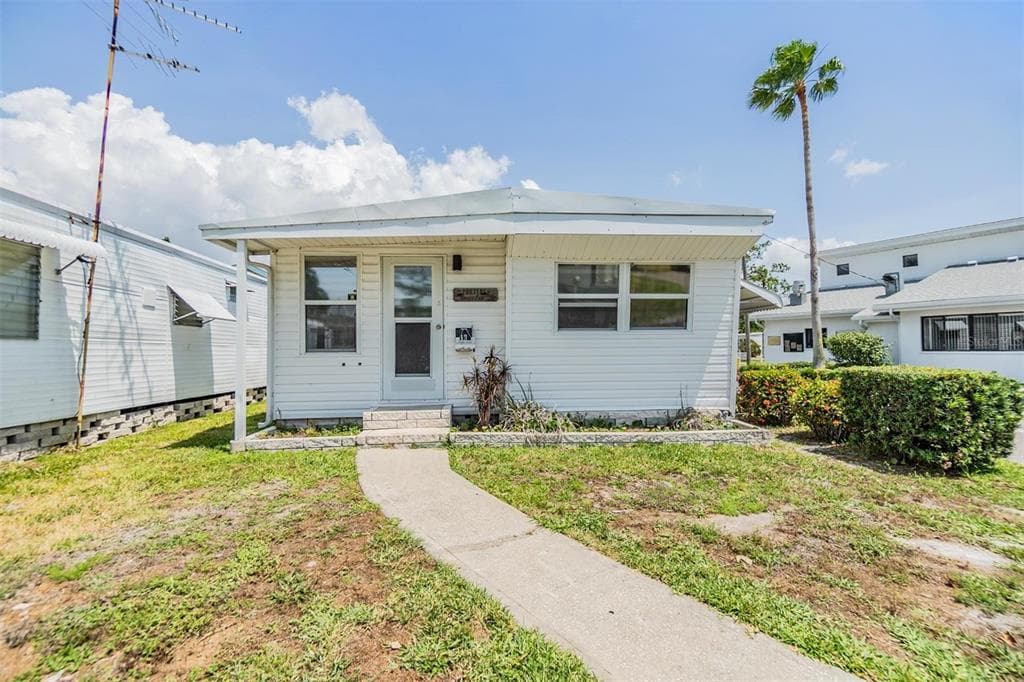 605 MICHIGAN BOULEVARD UNIT 13 DUNEDIN, FL 34698