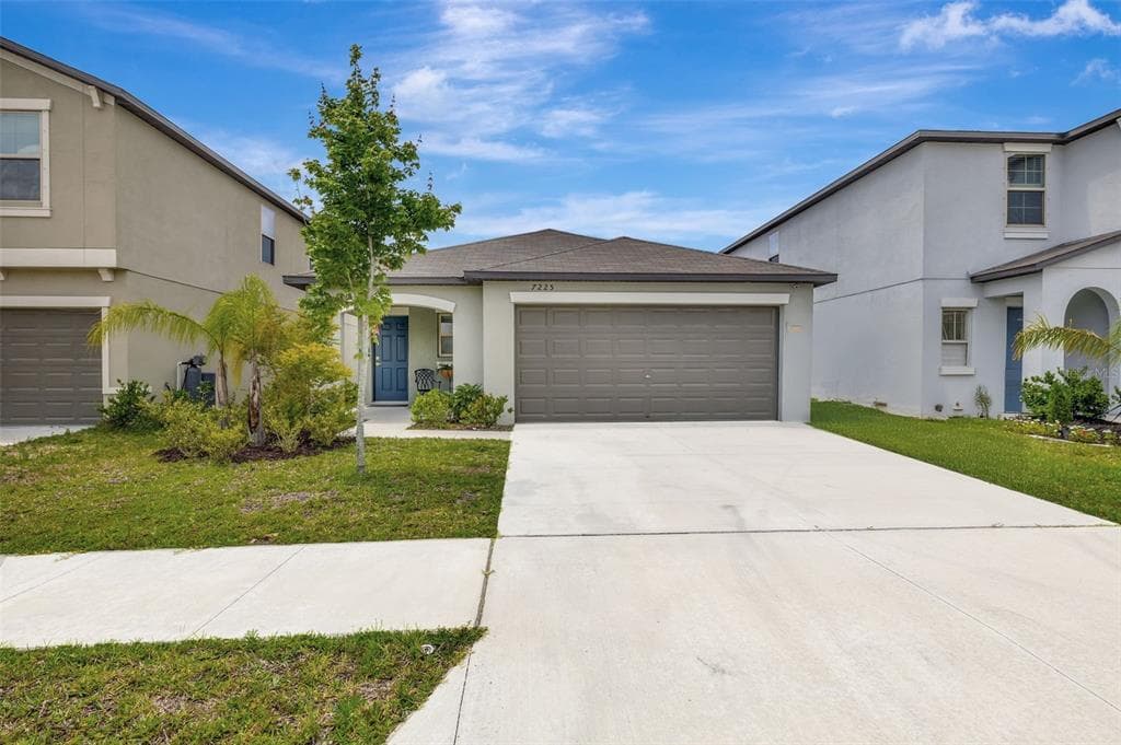 7225 RONNIE GARDENS COURT TAMPA, FL 33619