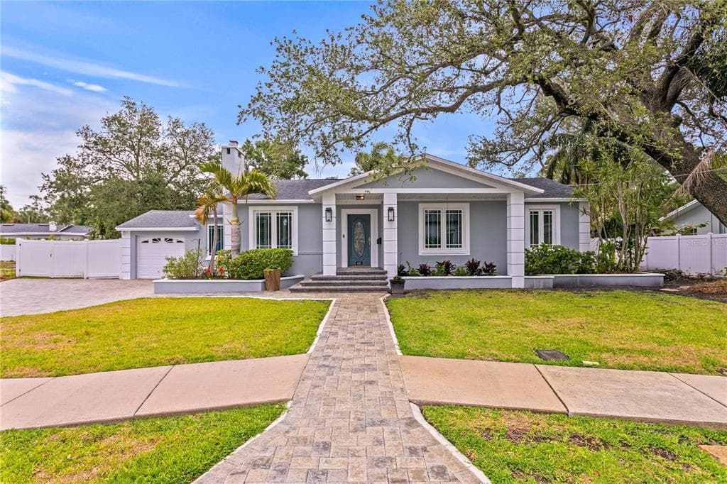 493 LUCERNE AVENUE TAMPA, FL 33606